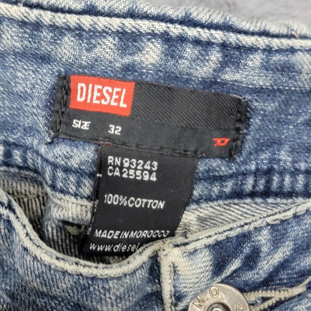 Diesel Jeans Mens 32x33‎ Blue Straight Distressed Motor Club Patch Biker Y2K - Picture 7 of 16